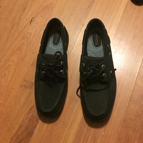 Size 8 black leather sperrys
