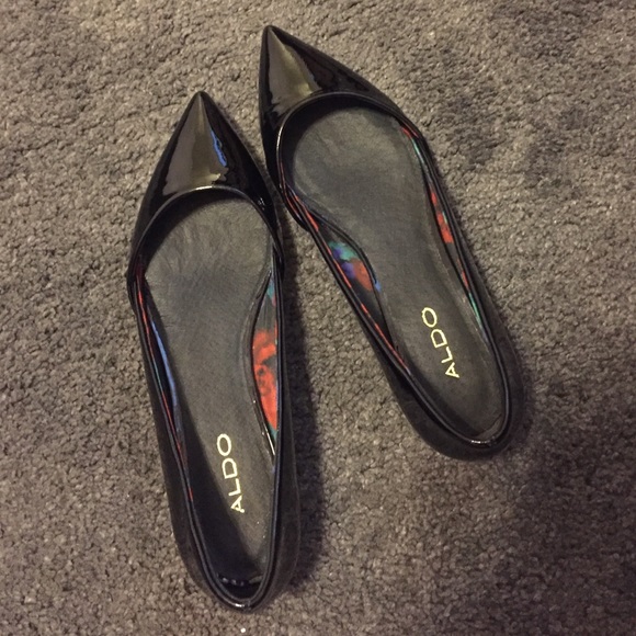 Aldo Sz 8 Black Pointed Flats