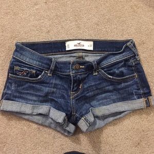 Hollister shorts size 00