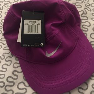 NWT Nike 5Panel adjustable hat // Dri-Fit**