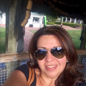 Meet your Posher, Patricia