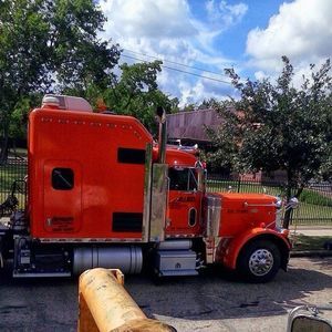 Meet your Posher, Luis