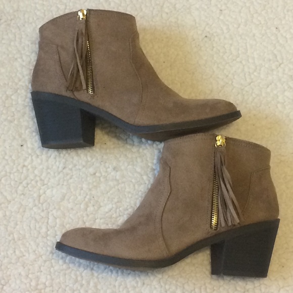 Soda Shoes - Taupe Tassel Ankle Boots