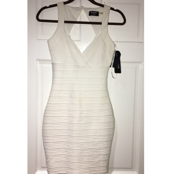 GuessSexy white cocktail dress size 0 brand new
