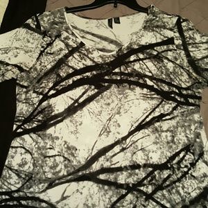 A comfortable and stylish t-shirt