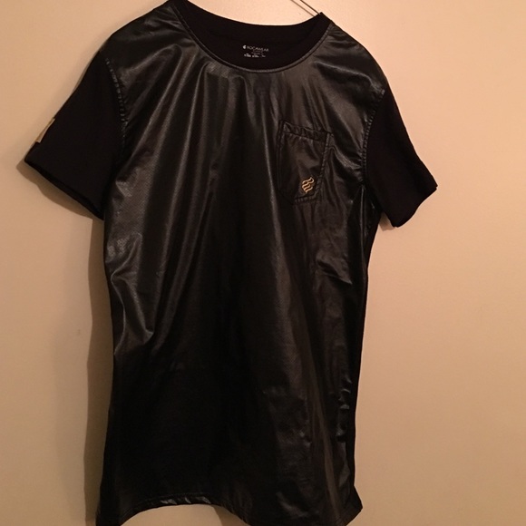 Rocawear tops short sleeve