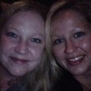 Meet your Posher, Dennille