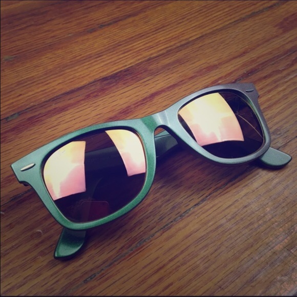 Rare. Ray-Ban Cosmo Collection