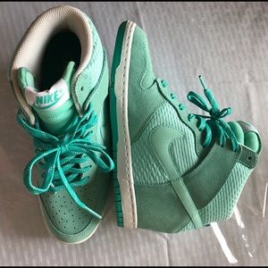 Nike Satire shoes