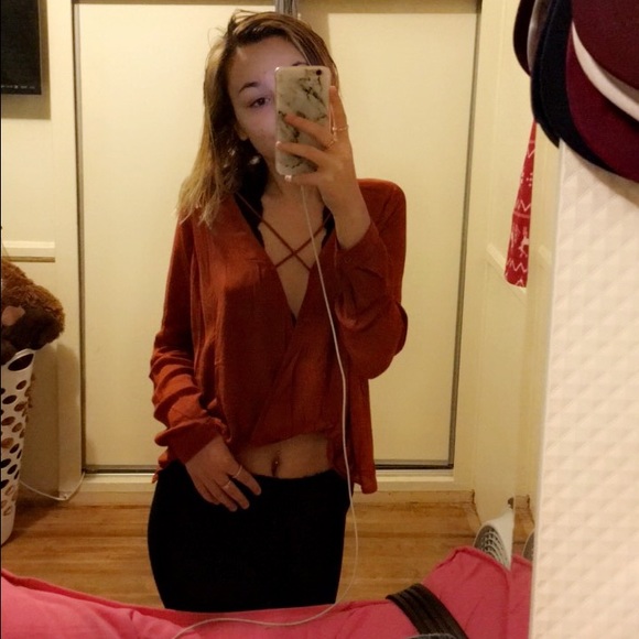 Meet your Posher, Sierra - Picture 3 of 4