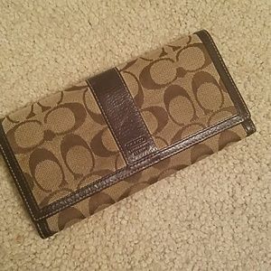 Authentic Signature Coach Print Tri Fold Wallet