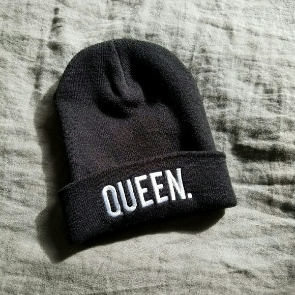 BNWOT WORST BEHAVIOR Queen beanie