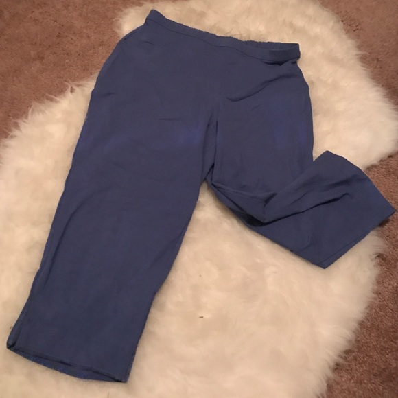 Blue leggings