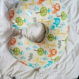 Boppy.com breastfeeding pullow
