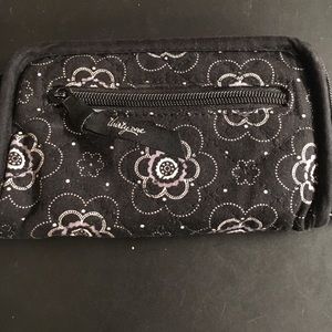Thirty One Gifts Zippered Wallet