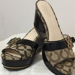 COACH GERi BROWN WEDGE SIZE 7.5 (new w/o tags)