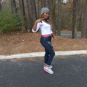 Meet your Posher, Rosatta