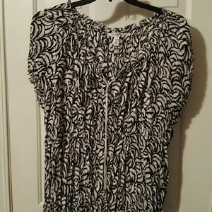A short sleeved blouse