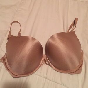 Victoria Secret Bumshell bra