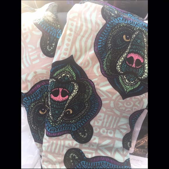 -SOLD-LuLaRoe NWT OS Mosaic Bears - Picture 1 of 2