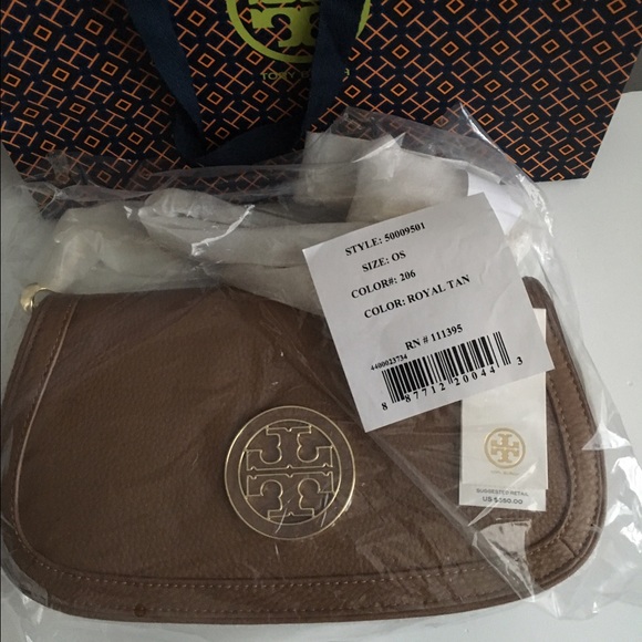 Tory Burch Amanda Crossbody Clutch - Picture 4 of 4