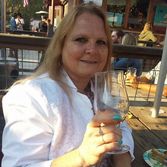 Meet your Posher, Renee'