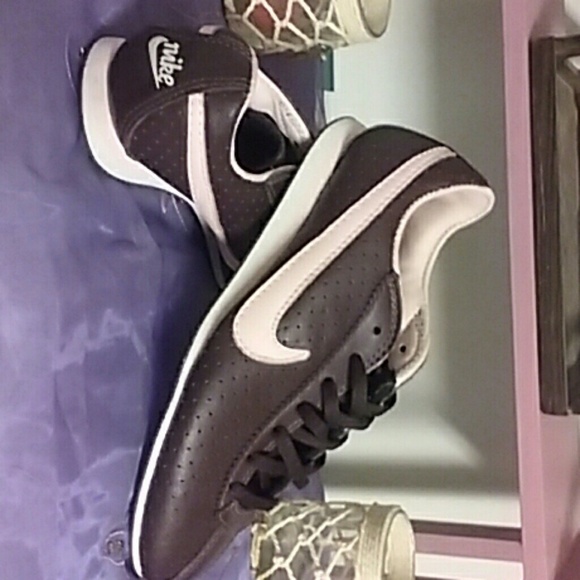 Women's Nike shoes