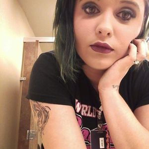 Meet your Posher, Jade