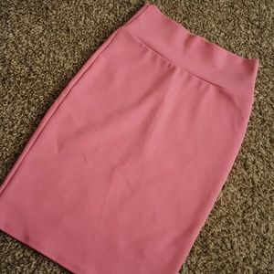 🚫 SOLD 🛇 LULAROE Light Pink Cassie Skirt NWOT!!!