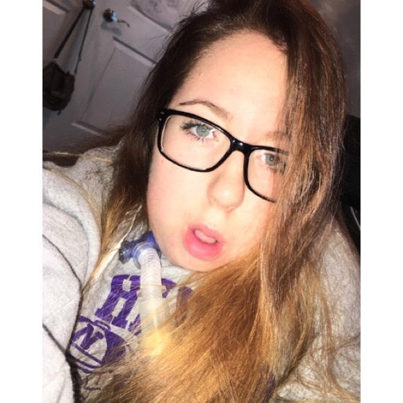 Meet your Posher, Carlie - Picture 1 of 1