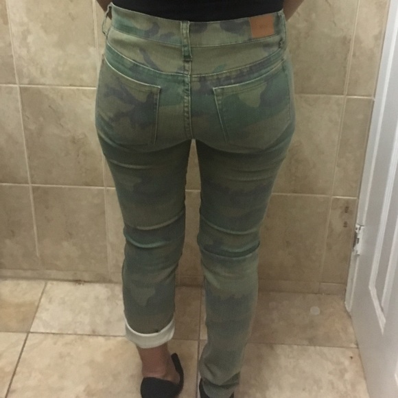 Army pants from Urban Outfitters. - Picture 1 of 4