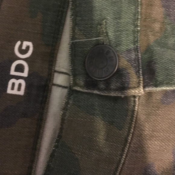 Army pants from Urban Outfitters. - Picture 3 of 4