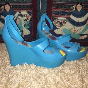 Bright blue 6" wedges