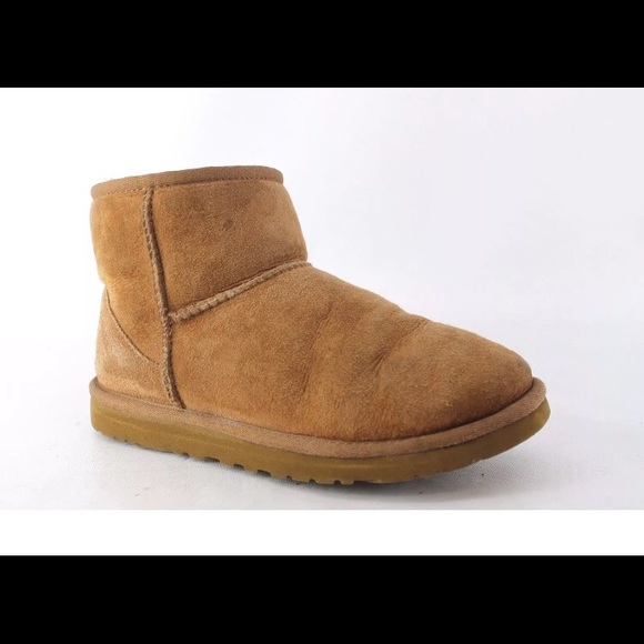 Women's ugg size 6