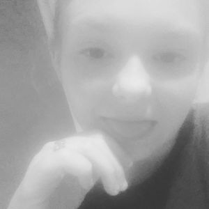 Meet your Posher, Hailey