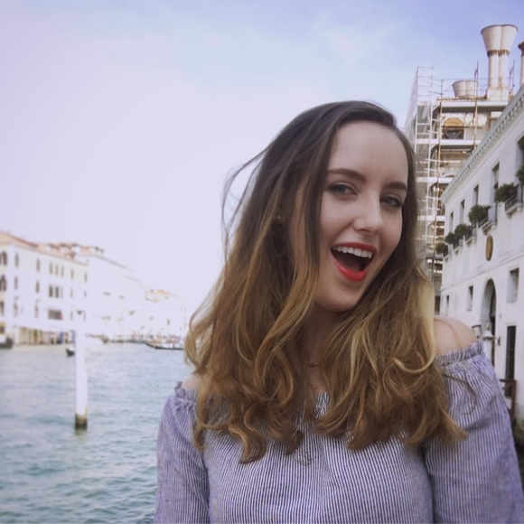 Meet your Posher, Lydia