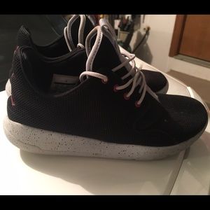 Jordan eclipse 7.5y (8.5womens)