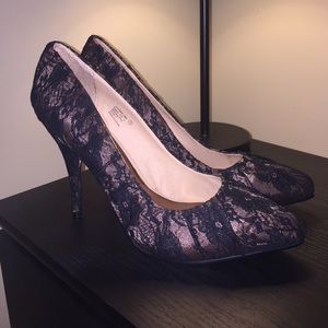 Size 11 - JustFab Lace Pumps