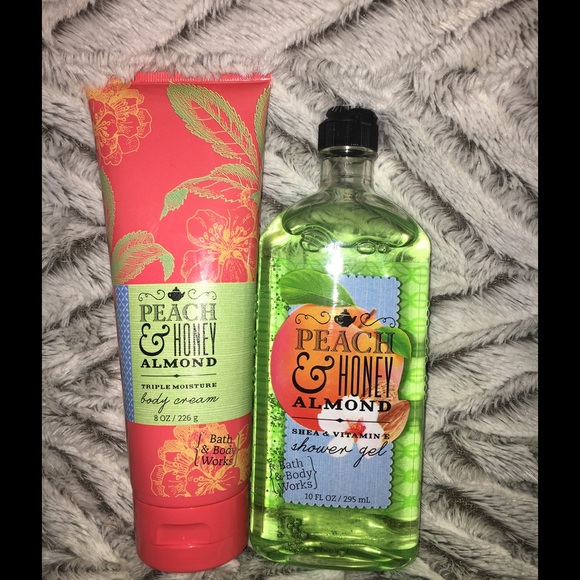 Peach & Honey Almond body cream and shower gel set
