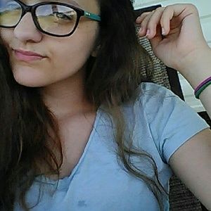 Meet your Posher, Briana