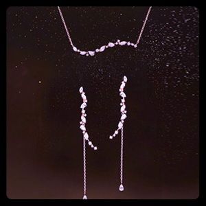 Kstar same style earring.