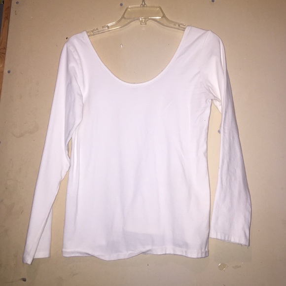 White low scoop long sleeve