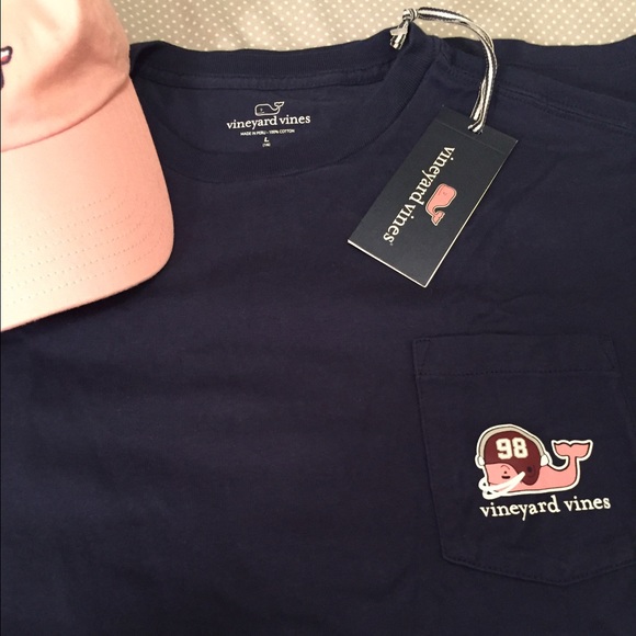 Vineyard Vines Tee