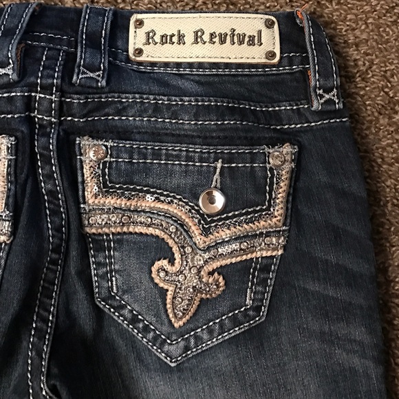 Rock Revival Betty Straight 24x32