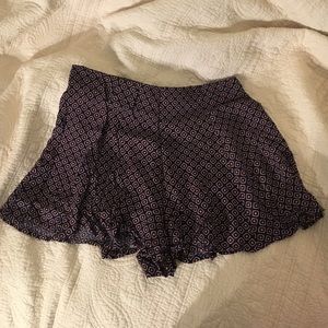 5 for $25 - Patterned shorts