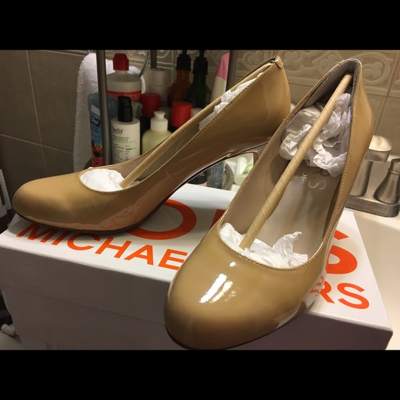 Authentic Kors by Michael Kors Ghita Pumps 7.5M