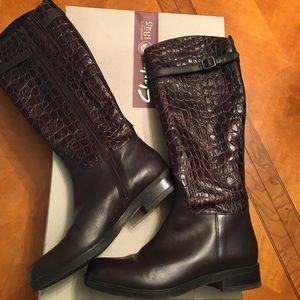 Clarks Hopedale Wish Dark Brown size 9 1/2 boot