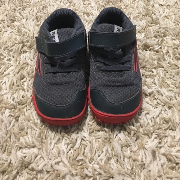 Boy's Reebok Shoe