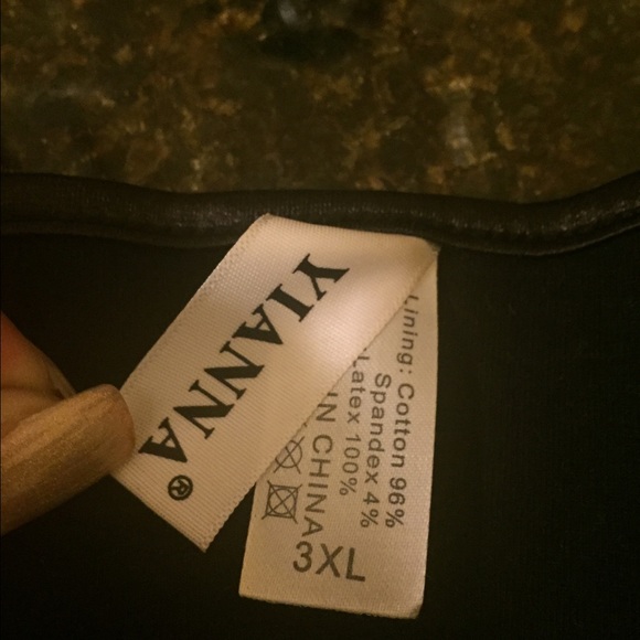 Waist Trainer - Picture 3 of 4