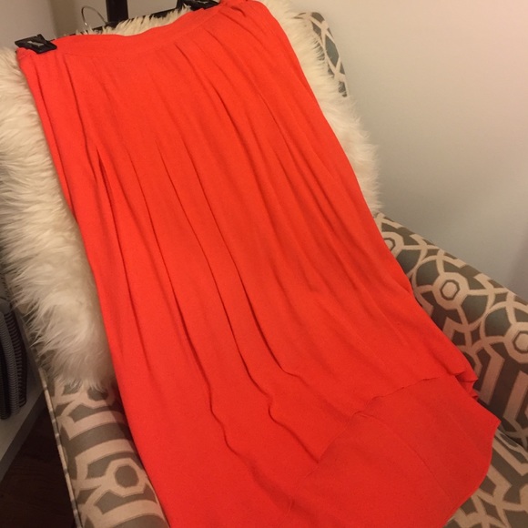 Madewell midi skirt 🍊🍊
